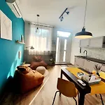 Harmony - Your Cozy Retreat A Short Walk From The Center *