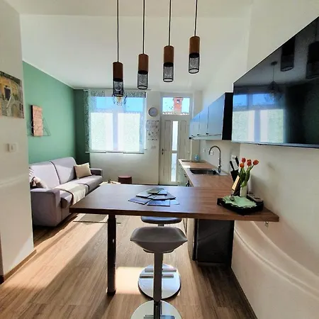 Harmony - Your Cozy Retreat A Short Walk From The Center