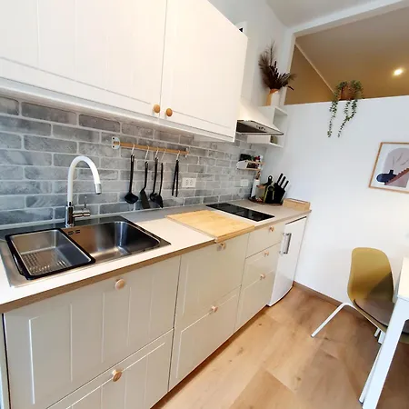 아파트 Harmony - Your Cozy Retreat A Short Walk From The Center 포르토로즈