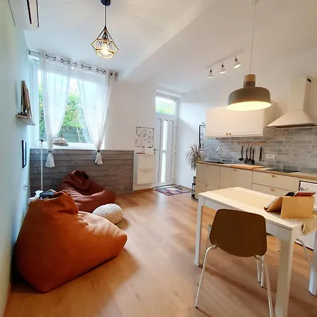 アパート Harmony - Your Cozy Retreat A Short Walk From The Center