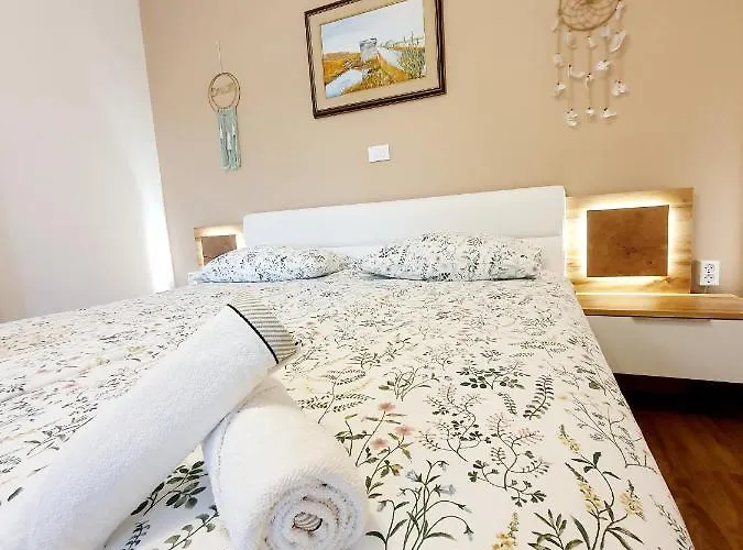 Harmony - Your Cozy Retreat A Short Walk From The Center Apartment Portoroz