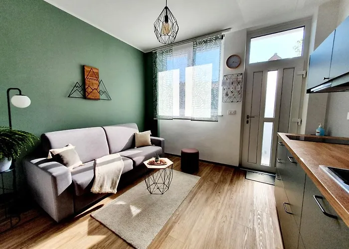 Harmony - Your Cozy Retreat A Short Walk From The Center Apartment *