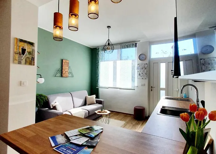 Harmony - Your Cozy Retreat A Short Walk From The Center Apartment *