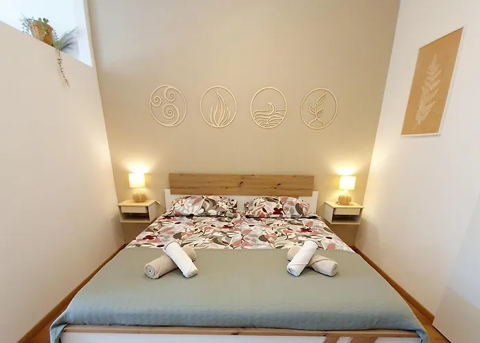 Harmony - Your Cozy Retreat A Short Walk From The Center Apartment *