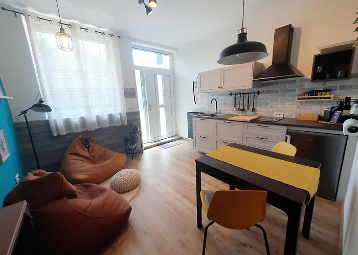 Harmony - Your Cozy Retreat A Short Walk From The Center Appartement